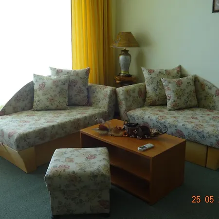شقة Evridika